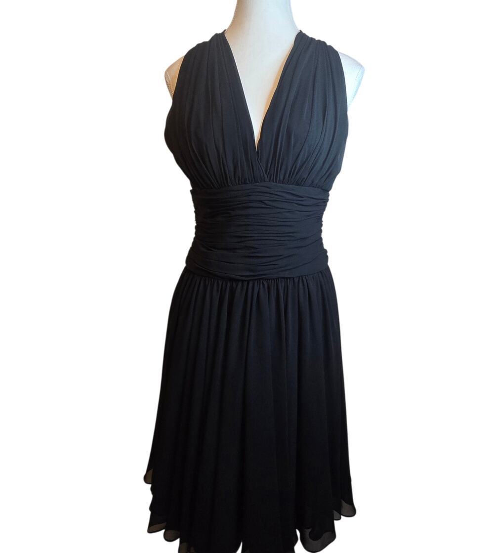 Vintage A.J Bari Black Sleeveless Halter Dress Midi Sz 4 V Neck Timeless Formal